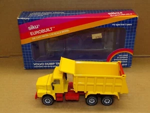DUMPER VOLVO VINTAGE SIKU EUROBUILT #2514 CON DISCARICA IDRAULICA ~ N/M IN SCATOLA! - Foto 1 di 6