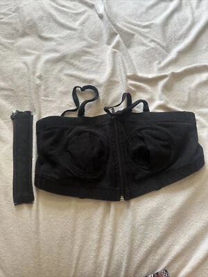 Лот из трех бюстгальтеров-насосов - два простых желания и один неизвестный один размер - Изображение 1 из 3