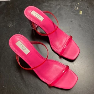 Steven New York Womens Shoes Size 11 Pink Strappy Clear Heel 4" - Picture 1 of 9