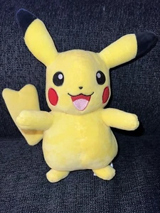 Pokemon Jazwares Plush Pikachu 2023 Nintendo Game Freak W8 - Picture 1 of 3