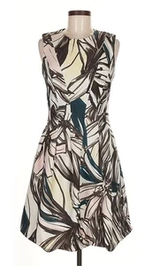 H&M Fit and Flare Minikleid, abstraktes tropisches Blätterprint, (mit Taschen!) 4 - Bild 1 von 8
