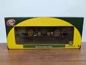 Athearn John Deere 40' Flat Car Waterloo Boy Tractors Chicago Great Western HO - Picture 1 of 3