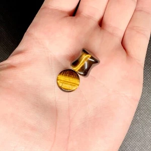 SALE - Tiger's Eye Double Flare Plugs 4g - 1" - Picture 1 of 18