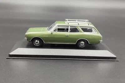 1:43 Opel Rekord S Caravan Green Metallic Minichamps - Immagine 1 di 4