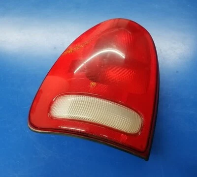Luz trasera izquierda del lado del conductor Dodge Caravan 98-03 Durango 1996-2000 OEM. 4576363 Foto 1 de 4