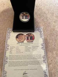 The London Mint Royal Platinum Wedding 2010s The Platinum Decade in a gift box - Picture 1 of 5