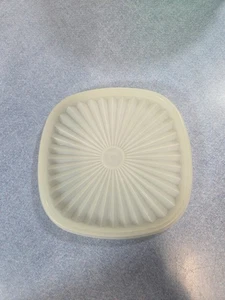 Tupperware 841 Coperchio di Ricambio Starburst Servalier Guarnizione Quadrata Trasparente Vintage - Foto 1 di 2