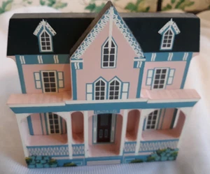 Shelia's Collectibles Decorativo Linda Lee Cape May, NJ 1993 Estante de Madera Cuidador - Imagen 1 de 17