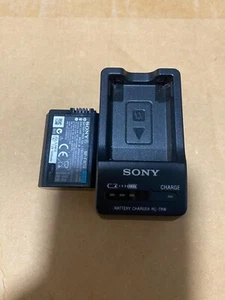 Sony BC-TRW Battery Charger - Black - Picture 1 of 2