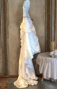 casablanca wedding gown - Picture 1 of 15