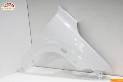 Chevrolet Trax 2024 panel de cubierta del guardabarros del lado del pasajero delantero derecho OEM Foto 1 de 4