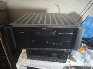 Rotel RSX-1057 Home Theater Surround Audio Video Ricevitore - 100W / 18 Kg - Foto 1 di 6