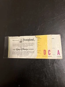 Boletos De Colección Parque Disneyland Años 70 Libro Adulto D C A Cupones 11 Aventuras - Imagen 1 de 11