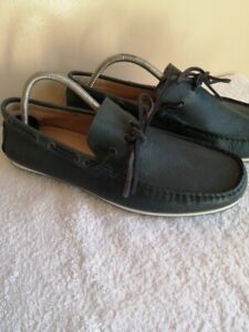 MENS JONES BOOTMAKERS BOAT SHOES SIZE UK 8. NEW WITHOUT ORIGINAL BOX.