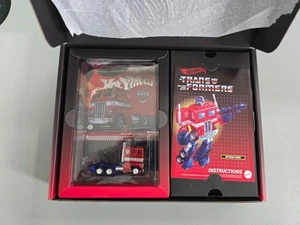 Hot Wheels Mattel Transformers Optimus Prime Transforming Exclusive On Hand - Picture 1 of 3