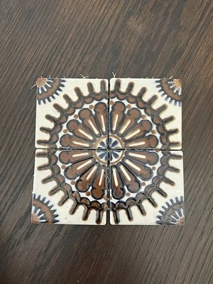 (1) Juego de 4 Azulejos De Porcelana Antiguos MCM Tono Tierra Mandela Floral Vintage Foto 1 de 4