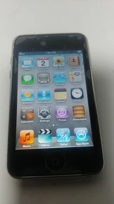 Apple iPod Touch 3rd Generation Black (32GB) A1318 - Image 1 of 4