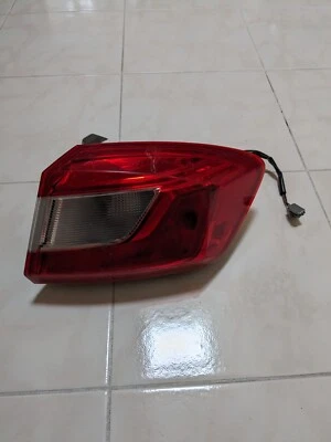 Luz trasera lado derecho 16 17 18 19 2016-2019 Chevrolet Chevy Cruze OEM Foto 1 de 3