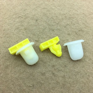 5 Car Wheel Arch Eyebrow Trim Wing Surround Retainer Clips for Nissan - Picture 1 of 3