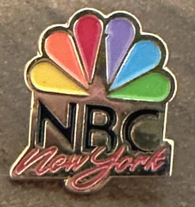 NBC New York TV Network National Broadcasting Peacock Logo Lapel Pin Never Worn - Picture 1 of 3