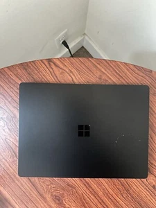 Microsoft Surface Laptop 5 1950 13.5" i7 1255U 16GB RAM 512GB SSD Win 11 Black - Picture 1 of 12