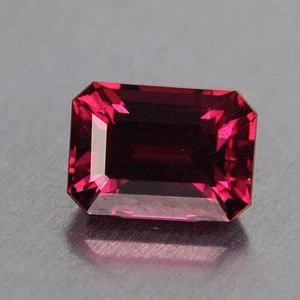 Video 1.61cts Vivid Purplish Pink Hue Tanzania Natural Rhodolite Garnet GM1452 - Picture 1 of 2
