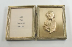 MARCO DE FOTOS PLEGABLE PRIMERA COMUNIÓN tono dorado vintage regalo religioso 3x4 1980 - Imagen 1 de 3