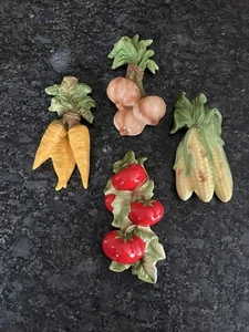 4 Vtg Atlantic Mold Hand Painted Ceramic Vegetable Kitchen Wall Hanging Plaques - Picture 1 of 9