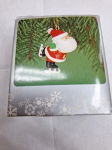 1984 Enesco Santa on Ice Skating Santa Handcrafted Miniature Ornament VTG DV111 - Picture 1 of 7