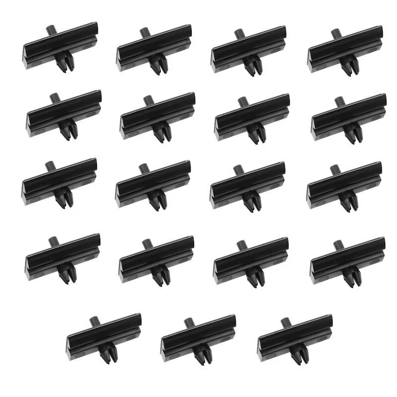 Porsche 914 (1970-1976) Windshield Moulding Clip (Set of 19) 91454192111 - Imagem 1 de 1