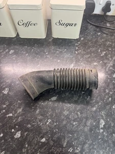 VAUXHALL CORSA D 10-14 1.4 A14XER AIRBOX LOWER INTAKE PIPE HOSE 55557183 OLH08 - Picture 1 of 4
