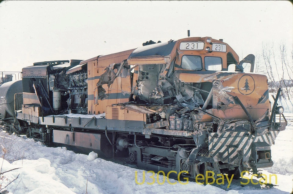 Slide original DM - MEC Maine Central U25B 231 Fitchburg MA 19871 - Imagem 1 de 1