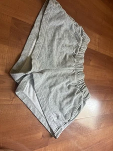 North face Size Large Gray Shorts - Picture 1 of 2