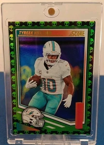 🔥 2025 SCORE TYREEK HILL EXTRATERRESTRIAL CASE HIT 🔥 - Picture 1 of 7