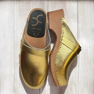 Cape Clogs Metallic Gold Women’s Sz 37 Mules Wooden Leather Made In Sweden NWOB - Picture 1 of 13