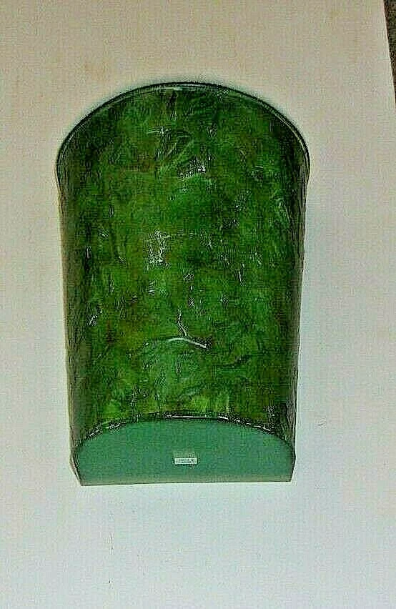 Vintage TIN Plant Flower Holder Wall Sconce  9" tall  X 7" Wide GREEN  - Image 1 of 3