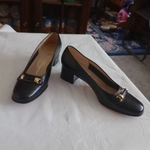 VTG Salvatore Ferragamo Boutique Croc Embossed Leather Pumps Heels Size 5 1/2 B - Picture 1 of 11