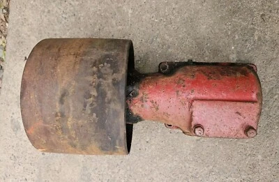 INTERNATIONAL FARMALL A,C SUPER A, C 100,130,140 TRACTOR BELT PULLEY AN HOUSING - Image 1 of 4