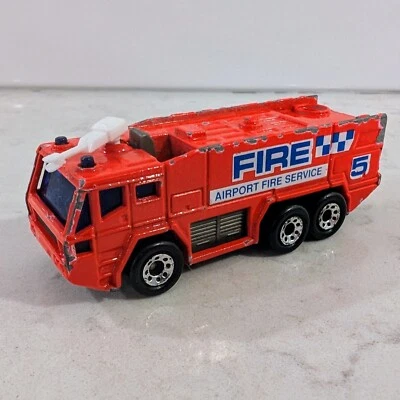 VTG Matchbox 1992-1993 Airport Fire Service Truck 1:124 MB233 orange NO LADDER - Image 1 of 4