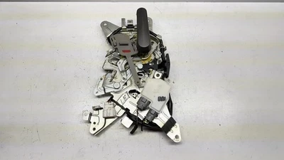 Привод замка раздвижной двери левый задний для Honda Odyssey 2011-2017 годов выпуска от оригинального производителя 2 штекера - Изображение 1 из 4