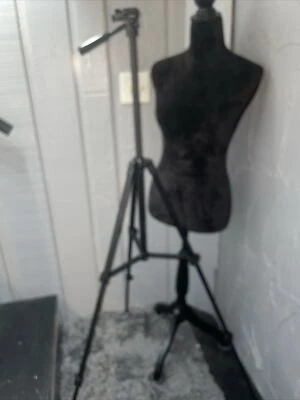 Onn 52" Aluminum Camera/Smartphone Tripod Adjustable Lightweight (17.8 -52 Inch) - Image 1 of 4