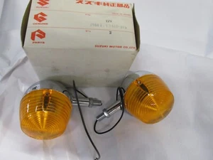 NOS 1968 T500 COBRA NOS FRONT TURN LAMP PAIR 35601-15610-999 - Picture 1 of 3