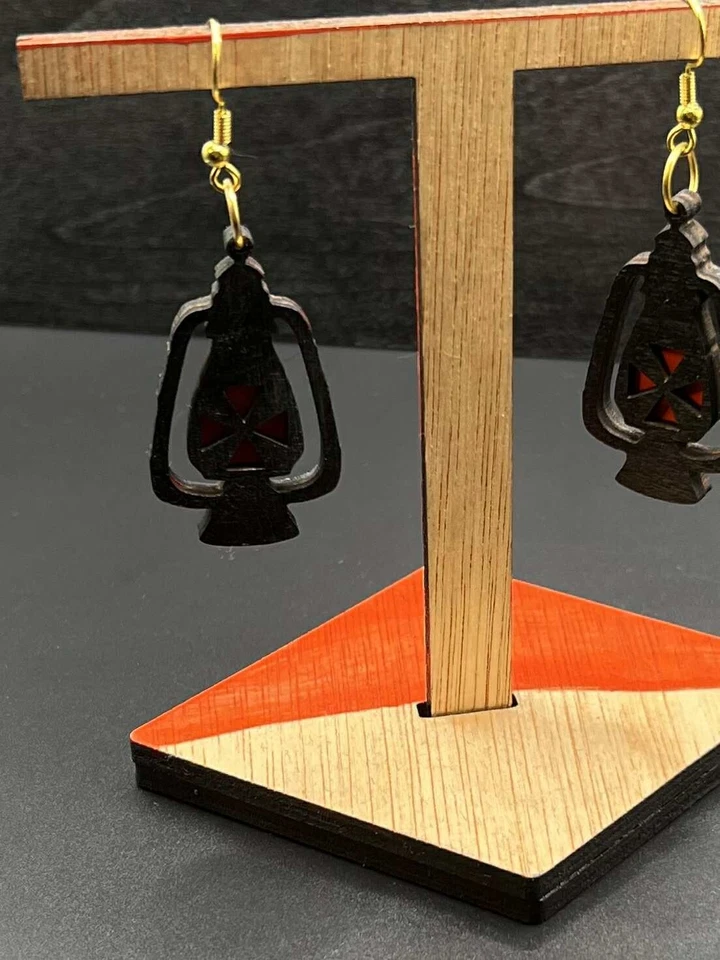 Pendientes de madera con símbolo de paraguas de linterna hechos a mano joyería de madera negra y roja Foto 1 de 4