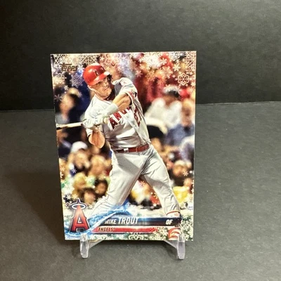 2018 Topps HOLIDAY MEGA Baseball #HMW100 Mike Trout ANGELS EX/NM - Image 1 of 2