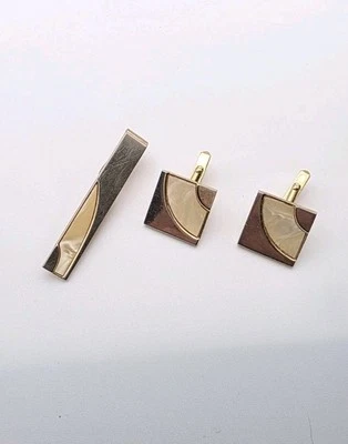 Antigo Conjunto de Abotoaduras e Barra de Clipe de Gravata com Madrepérola SWANK Tom Dourado FRETE GRÁTIS - Imagem 1 de 4