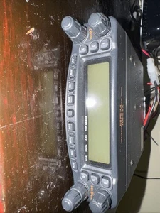 Yaesu FT-8800R Dual Band Mobile Transceiver Radio - Unit Only!!! - Zdjęcie 1 z 6