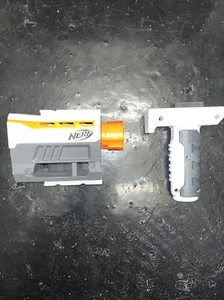 Nerf Modulus ECS-10 Barrel Attachment and Foregrip Grip - Nerf Accessories - Picture 1 of 5