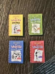 ZURU Mini Brands Series 1 Books Diary Of A Wimpy Kid Four Book Set - Picture 1 of 2