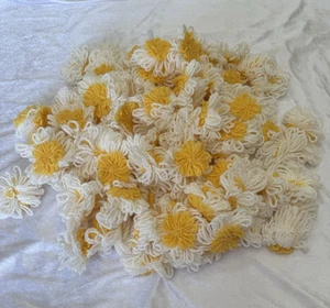 Gänseblümchen Webstuhl Blumen 120 Gänseblümchen fertig für Projekte weiß & gelb - Bild 1 von 6