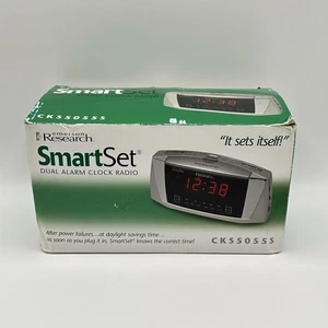 Emerson Research Smart Set Dual Auto Setting Alarm Clock Radio CKS5055B - Picture 1 of 8